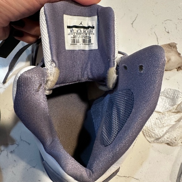 2014 Jordan Flight 630611-145 White Purple Turquoise Sneaker Girls 6Y 7.5 Women - Picture 7 of 8